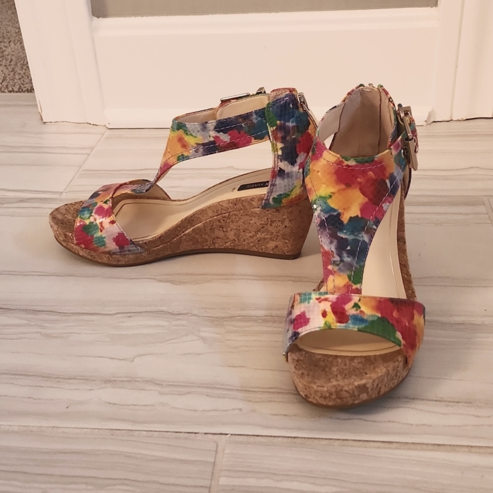 Women' wedge sandal size 6.5